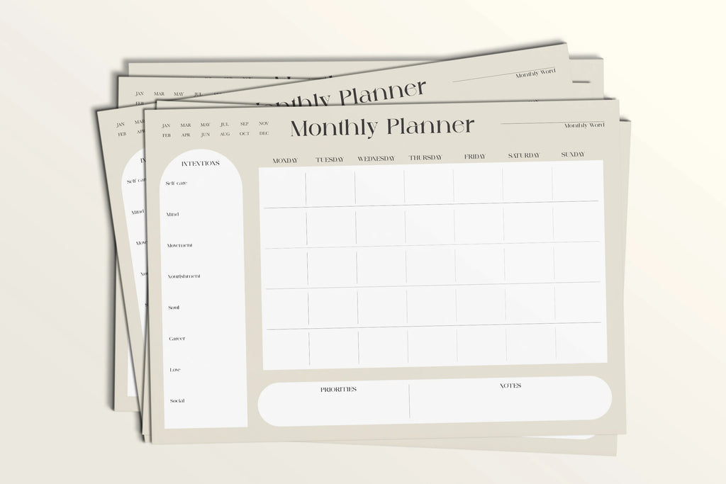 MONTHLY DESK PLANNER